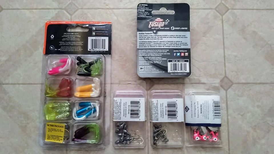 Lote de señuelos de pesca con cabezas de plantilla de golpe E garra de águila mierda panfish Foto 3 de 3