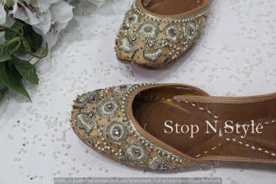 US Gold Punjabi Jutti For Womens 