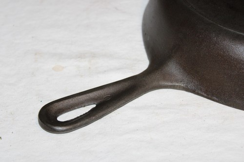 Martin Stove & Range #8 Cast Iron Skillet Hamburger Logo w/ Heat Ring - Picture 10 of 24