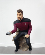 STAR TREK TNG COMMANDER WILLIAM T. RIKER HALLMARK KEEPSAKE ORNAMENT 1996 No box