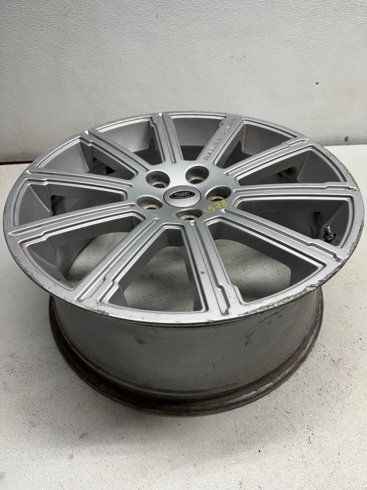 2010 2012 RANGE ROVER 20" x 8.5 SILVER RIM WHEEL 10 SPOKE AH421007ABW OEM 221572 - Image 3 of 4