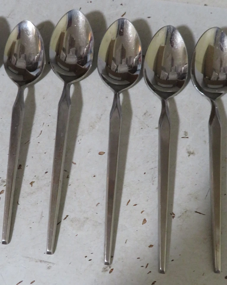 RAVENNA Pattern 8 Dinner Table Spoon Spoons SRI Stanley Roberts Stainless Japan - Image 4 of 4