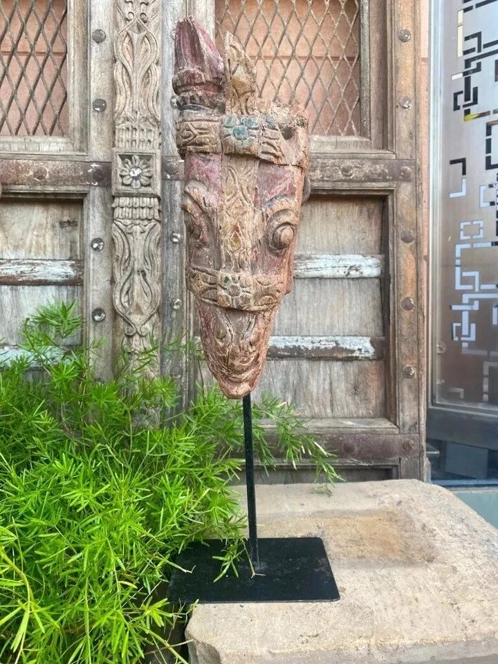 Antigua estatuilla pintada con cabeza de caballo tallada a mano de madera antigua de 1700 de 17" Foto 4 de 4