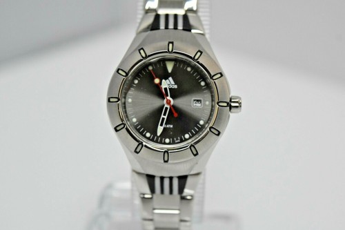 Adidas Women's Small Stainless Steel Gray Dial 21712 $49 Watch - 第 1/4 張圖片