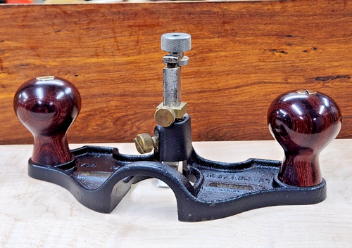 Lie Nielsen no 71 Large Router Plane - Open Throat with Cocobolo Knobs