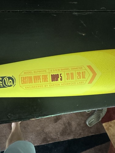 Batte Easton Hype Fire 2024 –31/26 Oz Drop -5 USSSA – Légères éraflures