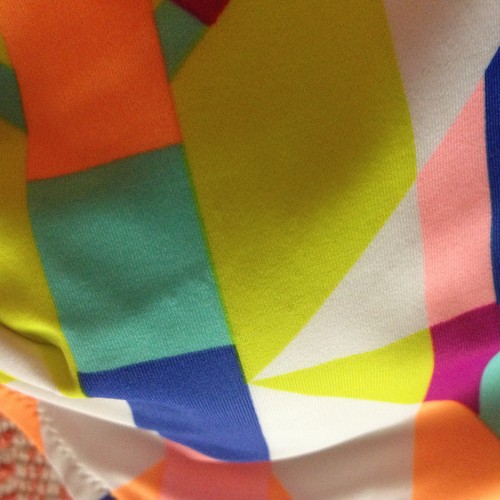 M Victoria's Secret PINK Graphic Multi Color Halter Bikini TOP Artistic Shapes - Picture 7 of 7