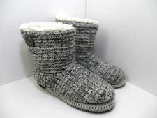 Muk Luks Women Large 9-10 Gray/White Knitted Bootie Slippers Faux Fur Lining