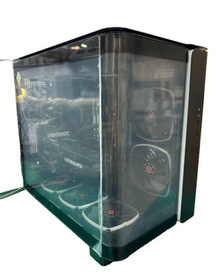 Skytech Gaming PC - RYZEN 7 9800X3D, RTX 5080, 2TB NVME, 32GB (USED)