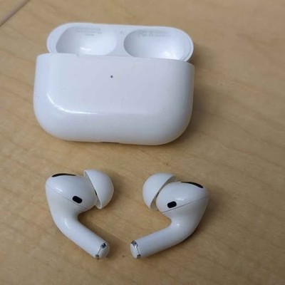 Apple AirPods Pro with MagSafe Wireless Charging Case - White