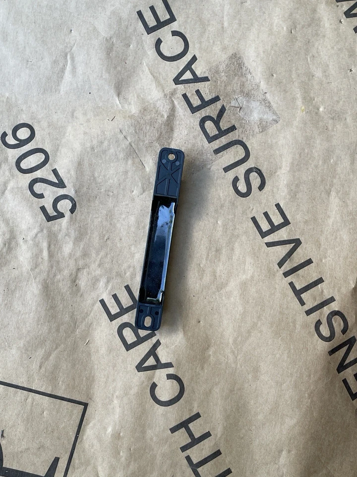 Módulo de control de antena receptor entrada sin llave Buick Encore Envision 2017-2023 Foto 2 de 3