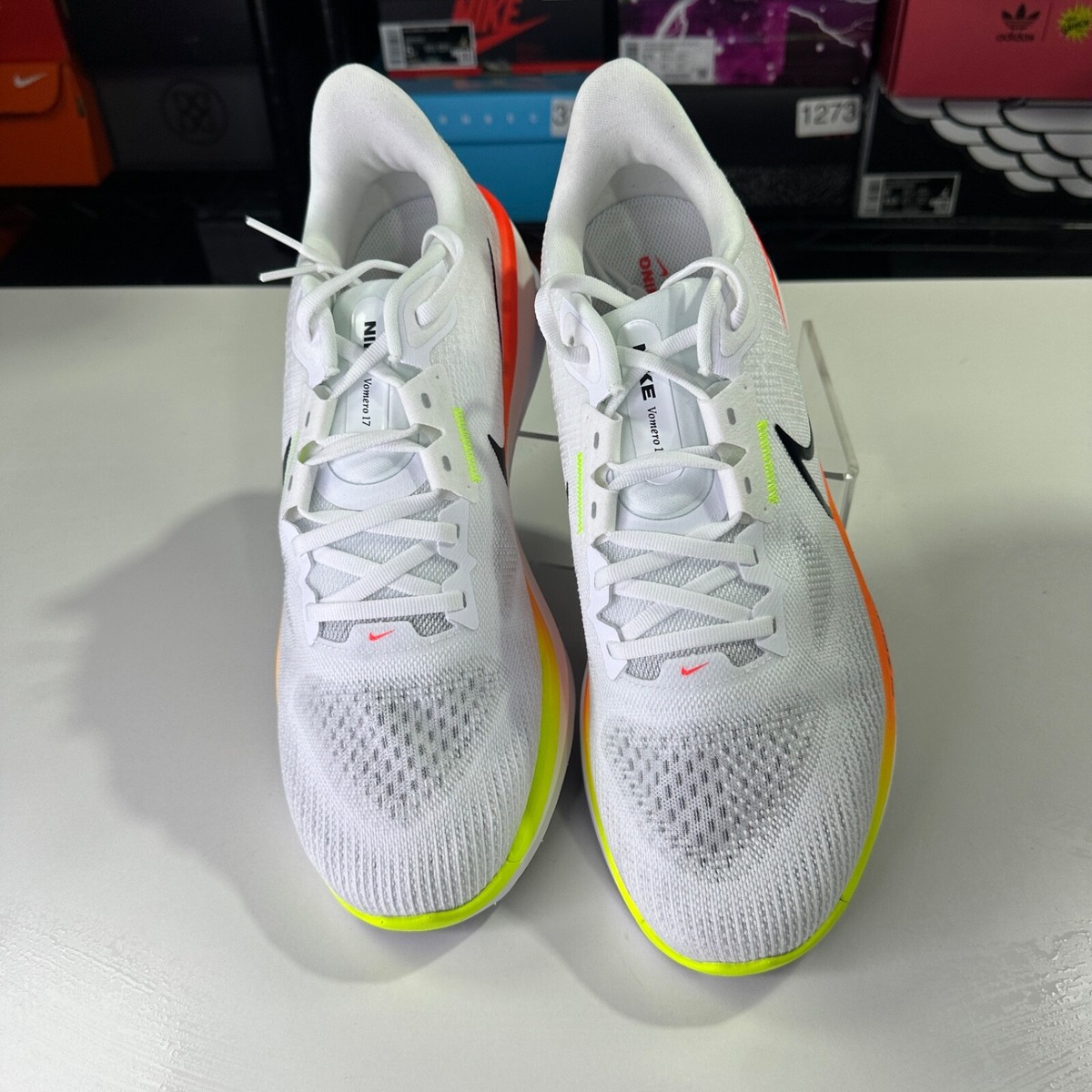 Nike Air Zoom Vomero 17 Running Mens Size 11 White Crimson