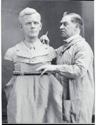 Hugj Cairns Boston sculptor plans to present this bust to the A- 1927 Old Photo