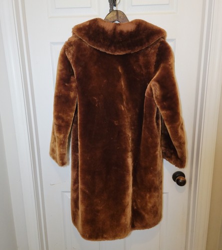 Vintage Brown Fur Coat Leslie Szakacs European Furrier Cleveland Ohio Med/Large - Picture 2 of 12