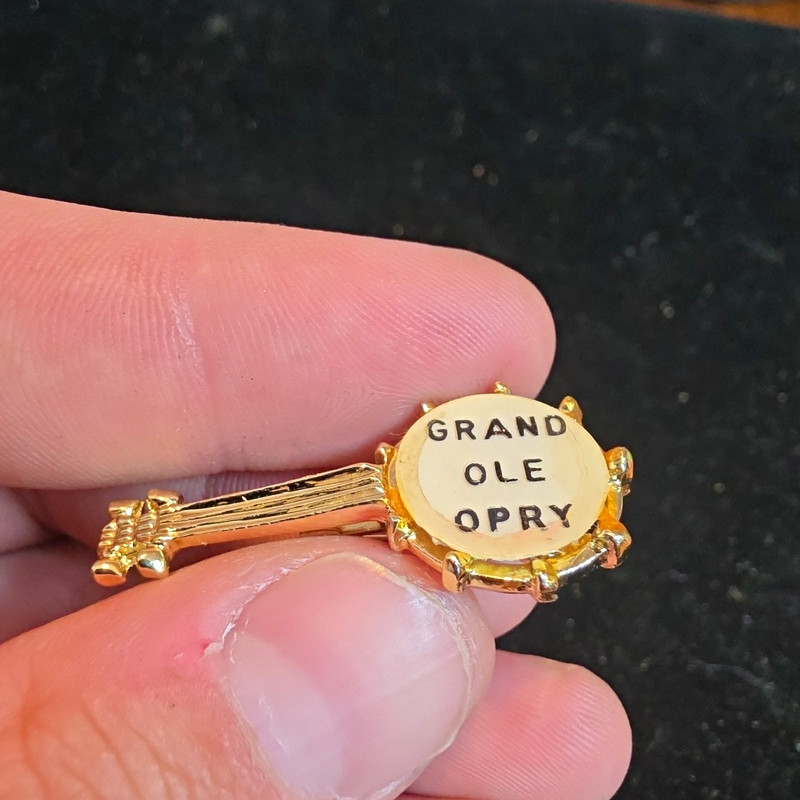 Grand Ole Opry Gold Tone Guitar/Banjo Pin Brooch Country Music