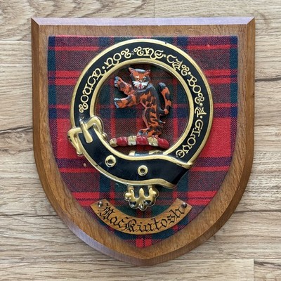 Wood Carved Scottish Macintosh Clan Crest Plaque ''Touch Not The Cat Bot A Glove''