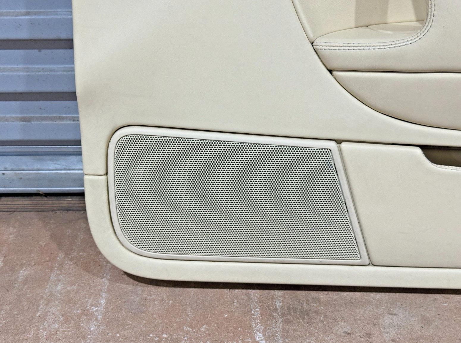 06-12 Bentley Continental Flying Spur Front Right Door Panel Trim PO43 OEM