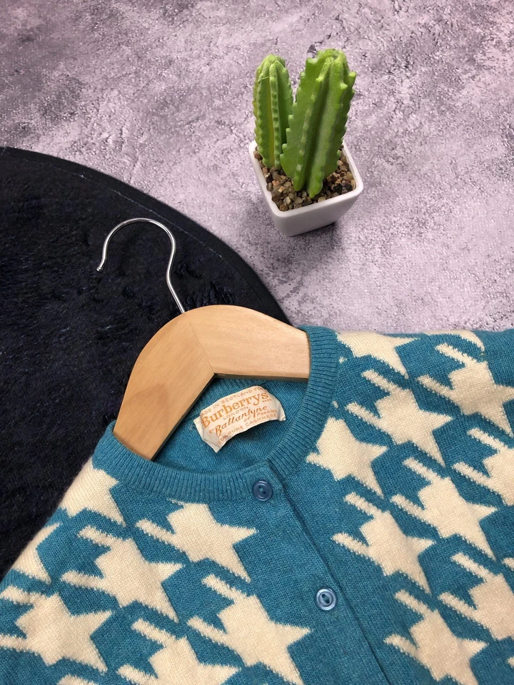 Cárdigan de lujo vintage de cachemir con etiqueta amarilla de Burberry Foto 4 de 4