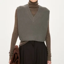 THE ROW Women's Wool Stacked Fashion Split Classic V-neck Short Vest