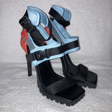 Steve Madden Vibing Black Multi Buckle Strap Platform Heeled Sporty Sandals 6.5