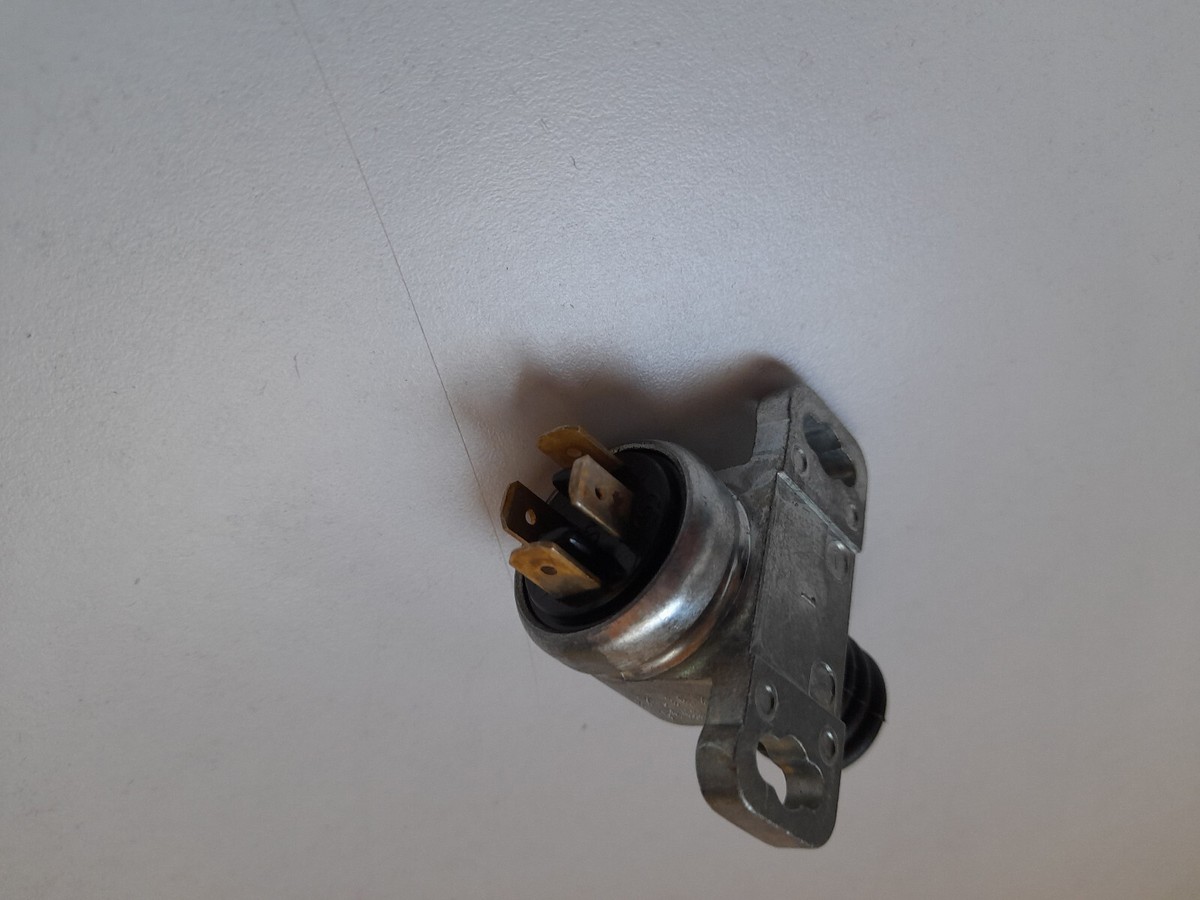 Interruttore / Commutatore MAGIRUS-DEUTZ Camion E - Foto 9