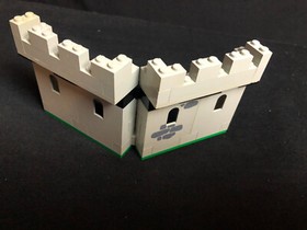 Lego 6061 Siege Tower Castle &rarr; Crusader's Lion Knights Knights Knights from 1984