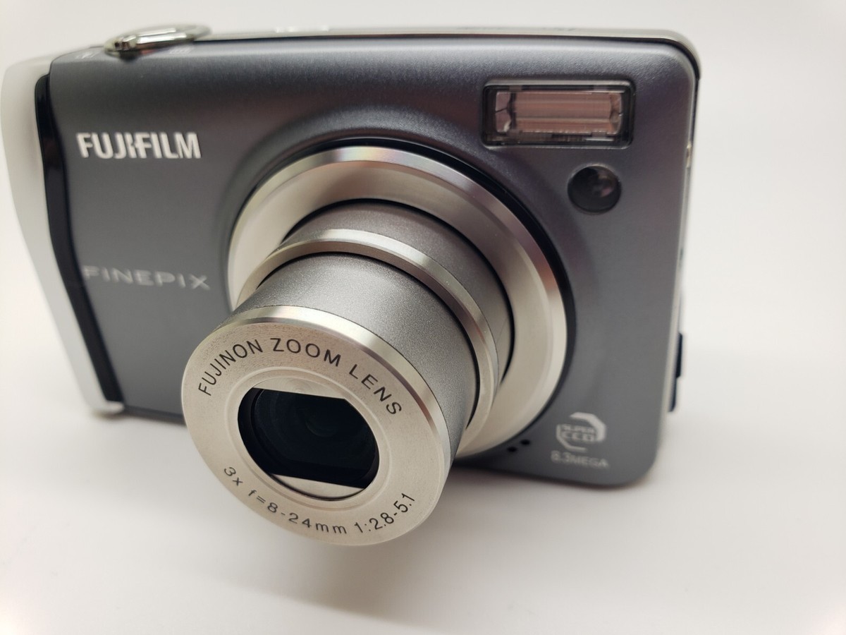 NrMint Fujifilm FinePix F40fd 8.3MP Grey Digital Camera 1 Spec