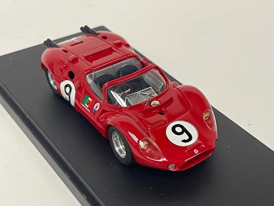 1/43 Pinko Maserati Tip 63 , 1961 24 H of LeMans Car #9 PI-124. TR123 - Image 4 of 4