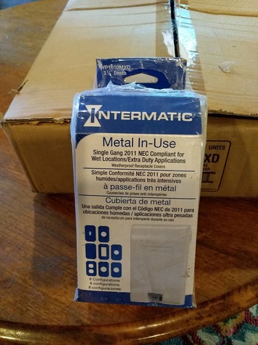 intermatic WP1010MXD 1 gang weatherproof receptable metal cover (10 pack) in use - Picture 7 of 7