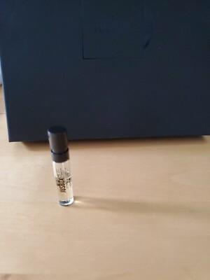 Jusbox Perfumes Live 'N' Loud Eau De Parfum 1.5ml/0.05oz Sample Spray New! Niche