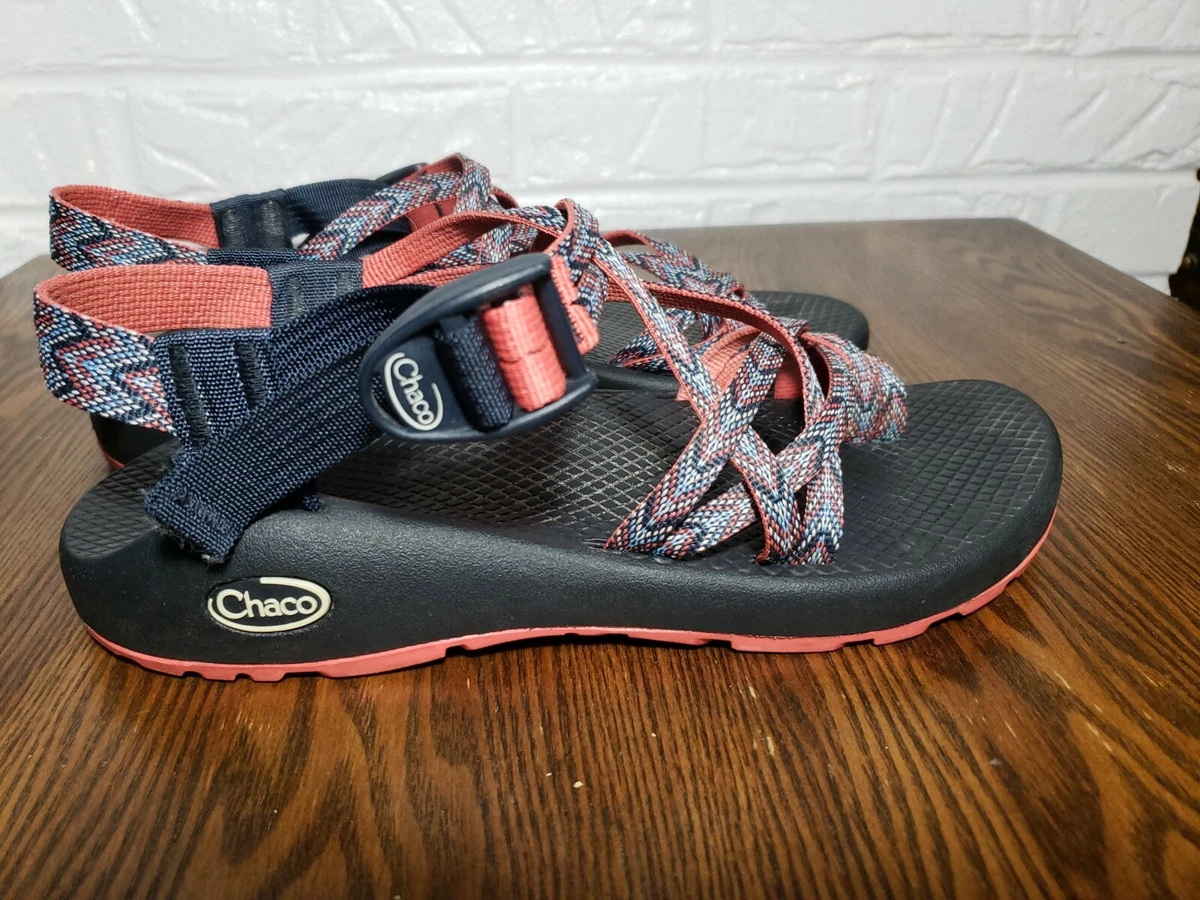 EUC Women s Chaco ZX 2 classic sandal in motif eclipse size 8