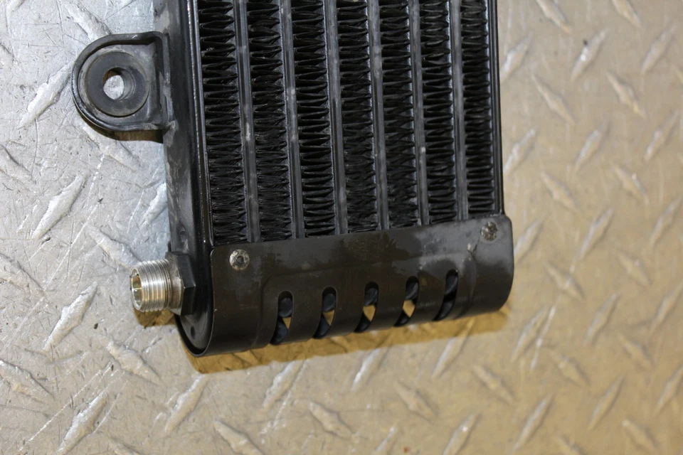 2001 川崎 ZR7S ZR750 发动机机油冷却器  — 第 4/4 张图片