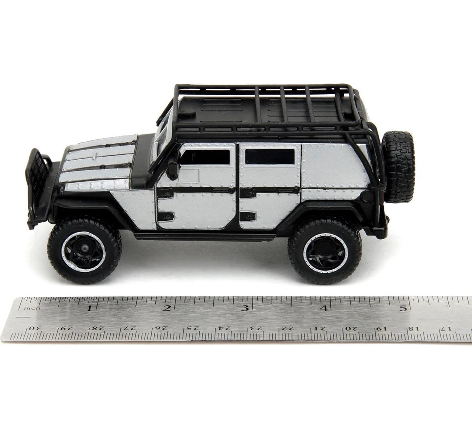 Jada Fast & Furious Dom's Dodge Charger R/T 1970 & Tej's Jeep Wrangler 1:32 Set - Image 4 of 4