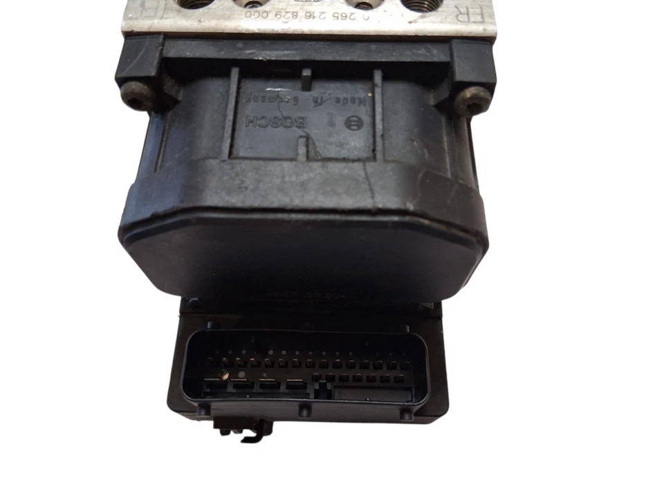 2005 2006 Nissan Altima ABS Anti Lock Brake Pump and Module 47660 8J000 - Image 3 of 4