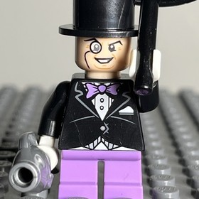 Lego DC Comics Super Heroes Mini Figure The Penguin 10937 76035 SH0060 SH060 1i