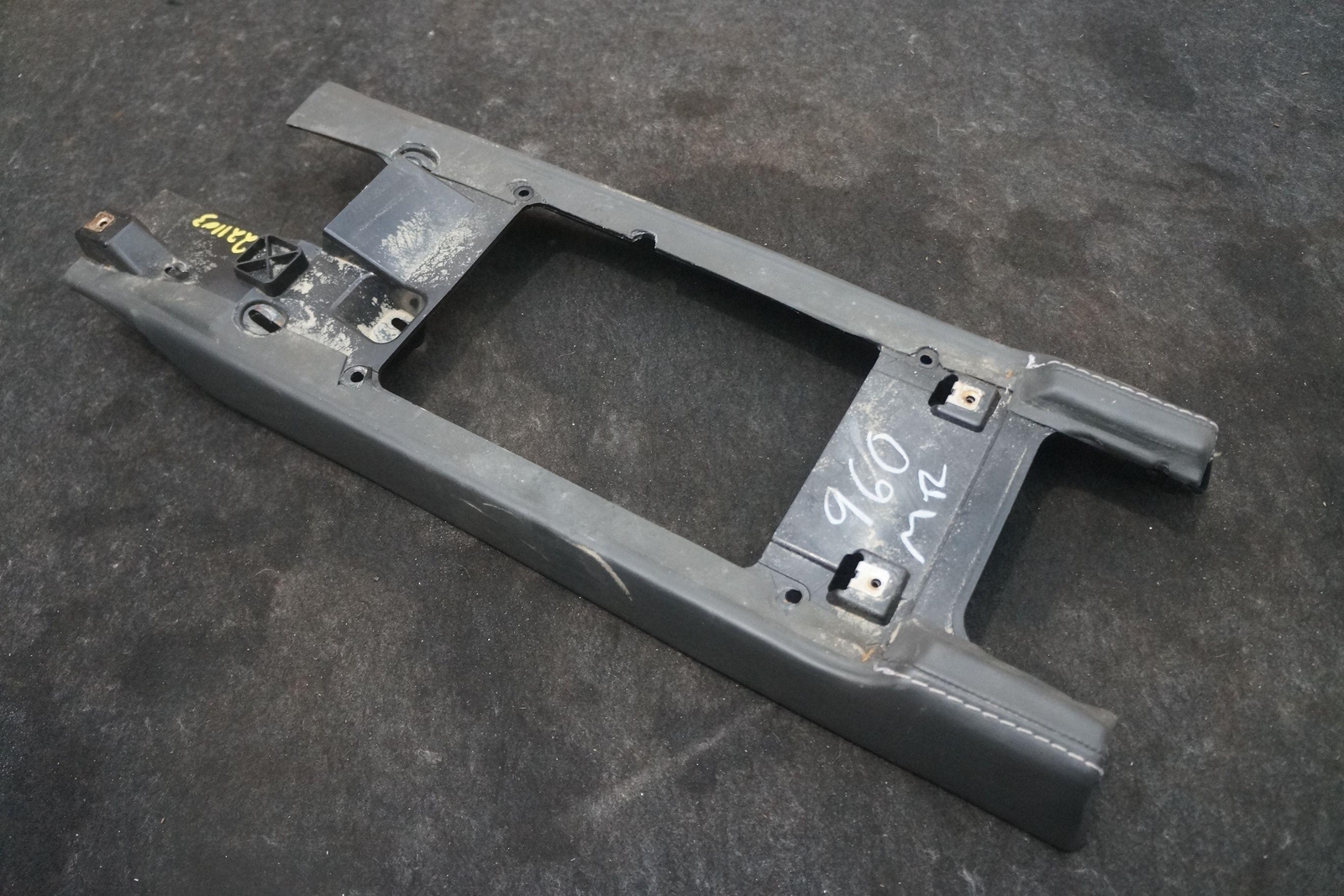 Center Console Base Trim Panel Black 4G43-04736-AC Aston Martin V8 Vantage 2007