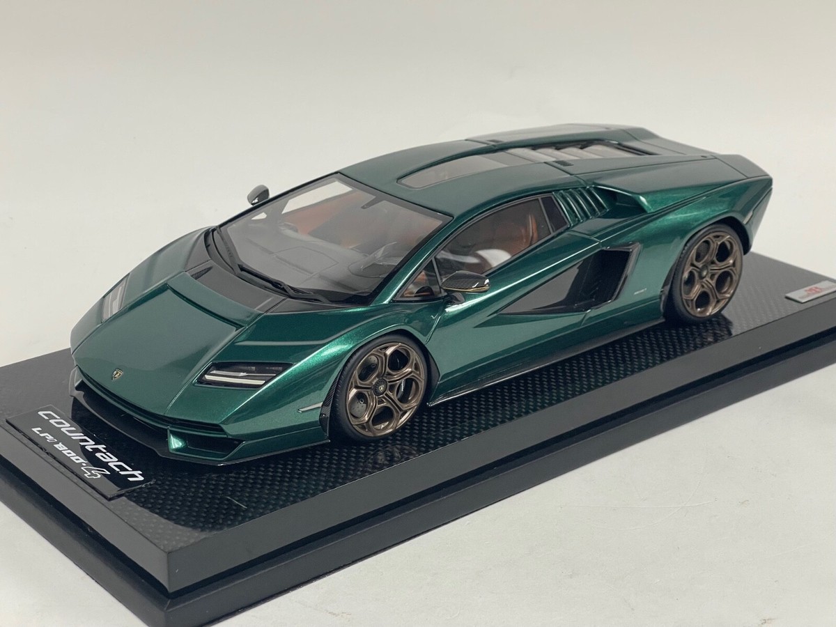 1/18 MR Collection Lamborghini Countach in Abete Green Carbon Base