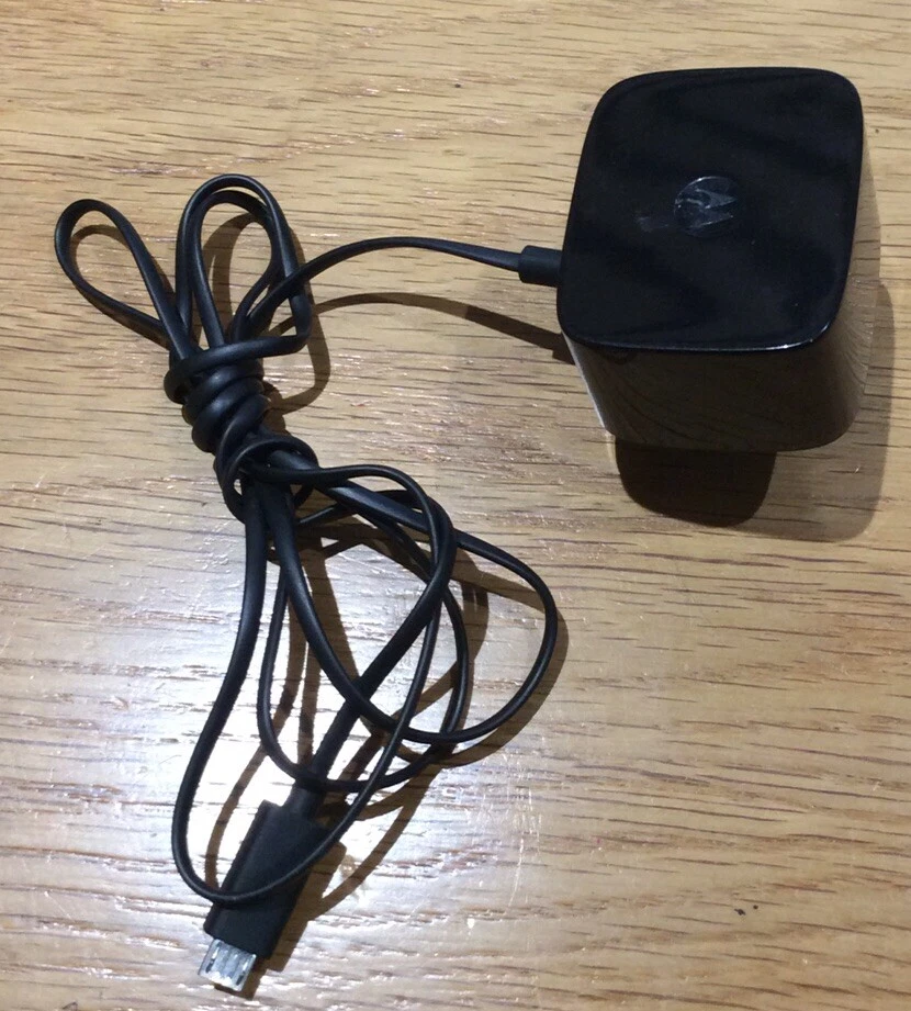 Motorola Mains Wall Charger Micro USB Travel UK Genuine SPN5841B - Image 2 of 2