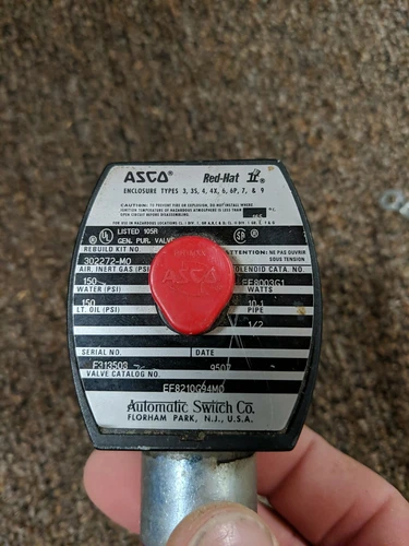 115 VAC ASCO RED HAT II SOLENOID VALVE 1/2 NPT MODEL EF8210G94M0