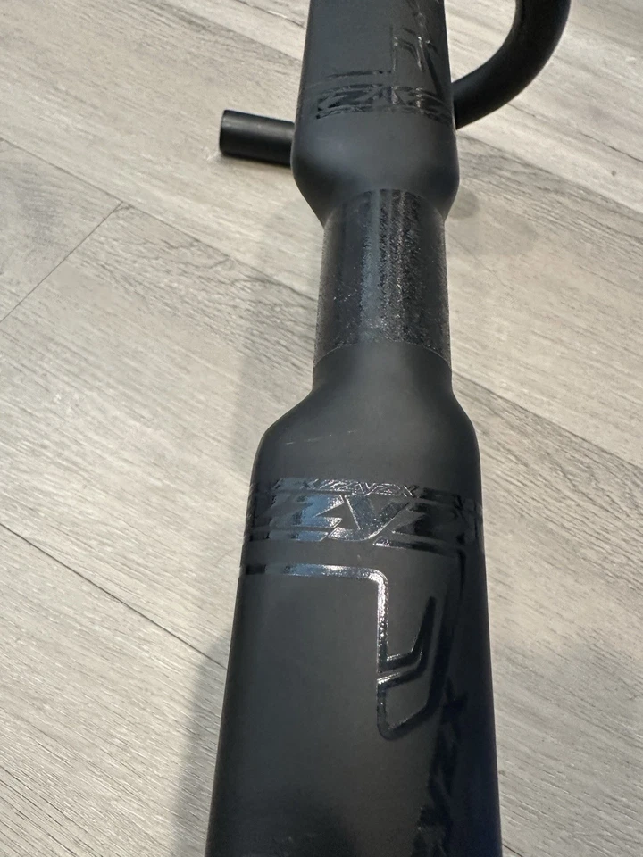 Manillar de bicicleta de carretera compacto de carbono Corratec ZZYZX 31,8 mm x 440 mm 44 cm NUEVO Foto 2 de 4