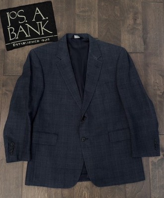 Jos A Bank Men Size 42S Wool/Silk Blend Dark Blue Plaid Blazer Jacket Two Button
