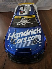 2025 KYLE LARSON 5 AUTOGRAPHED HENDRICKCARS.COM 2X CUP CHAMPION COLOR CHROME