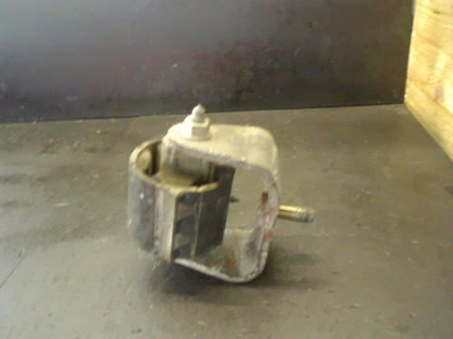 Gummilager Vorne Seitlich L VW LT 28 TDI 2DB0B2 2DX, 2DM, 281, 283, 291, 293 80