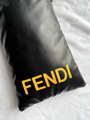 Brand New FENDI soft case sunglasses Eyeglasses cushioned pouch drawstring Brand New FENDI soft case sunglasses Eyeglasses cushioned  main image 4