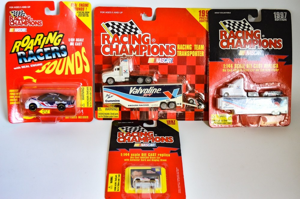 4 NOS Vintage Racing Champions Mark Martin Diecast Stock Cars Team Transporter