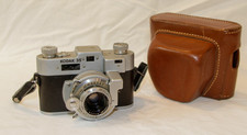Kodak 35 RF camera w/ case very good