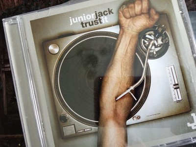 no CD box))  DJ Junior Jack- E Samba/ The roots/ Trust it /da Hype (Robert Smith