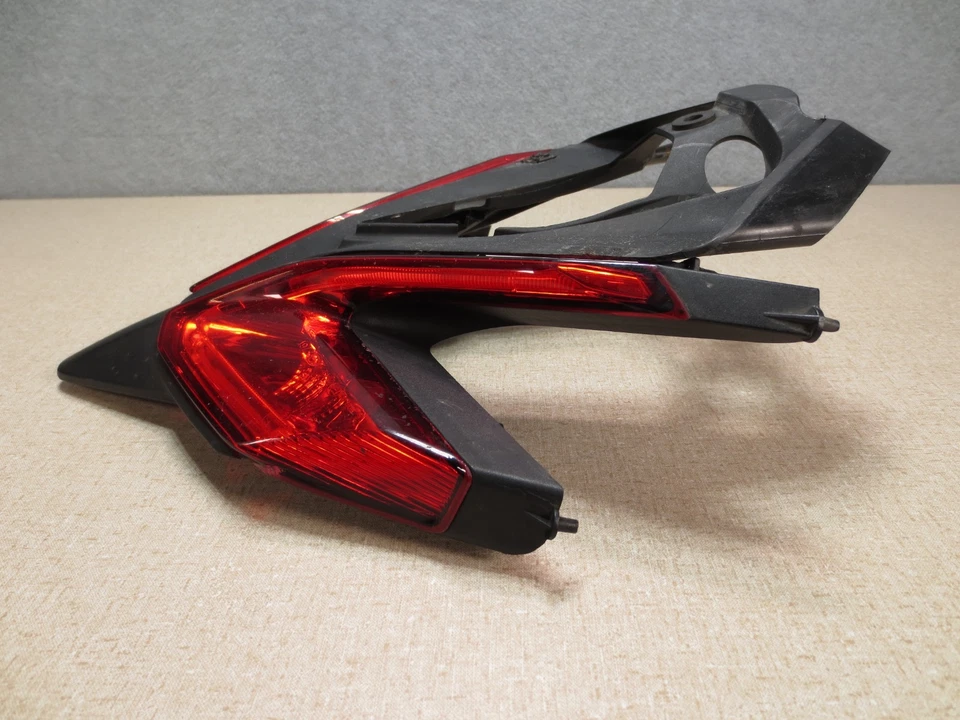 DUCATI Panigale 1299 1199 959 899 原始设备制造商尾灯 ZADI 100985006 带尾部整流罩 — 第 4/4 张图片