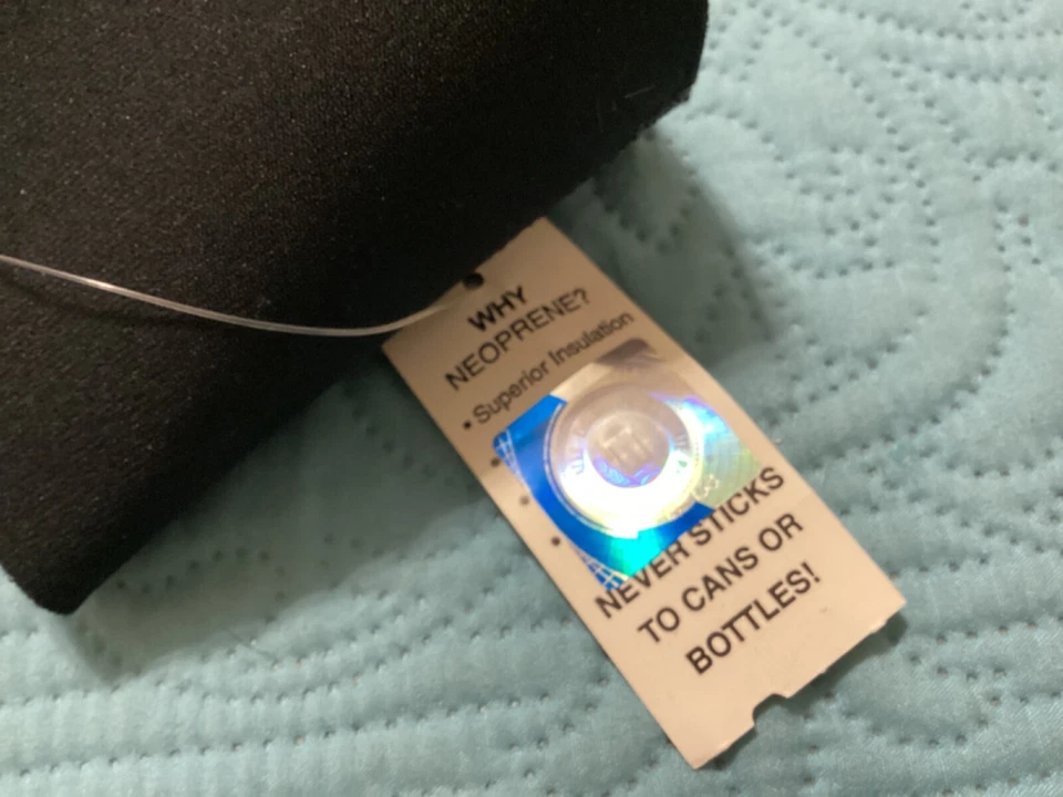 VANDERBILT COMMODORES  NCAA CAN HOLDER,COOLER, KOLDER, NEW/ FREE POSTAGE!! - Image 4 of 4