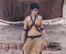ROSABELL LAURENTI SELLERS signed Autogramm 20x25cm THRONES in Person autograph